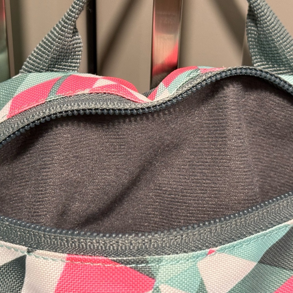 Columbia Multicolor Geometric Backpack - Picture 9 of 14